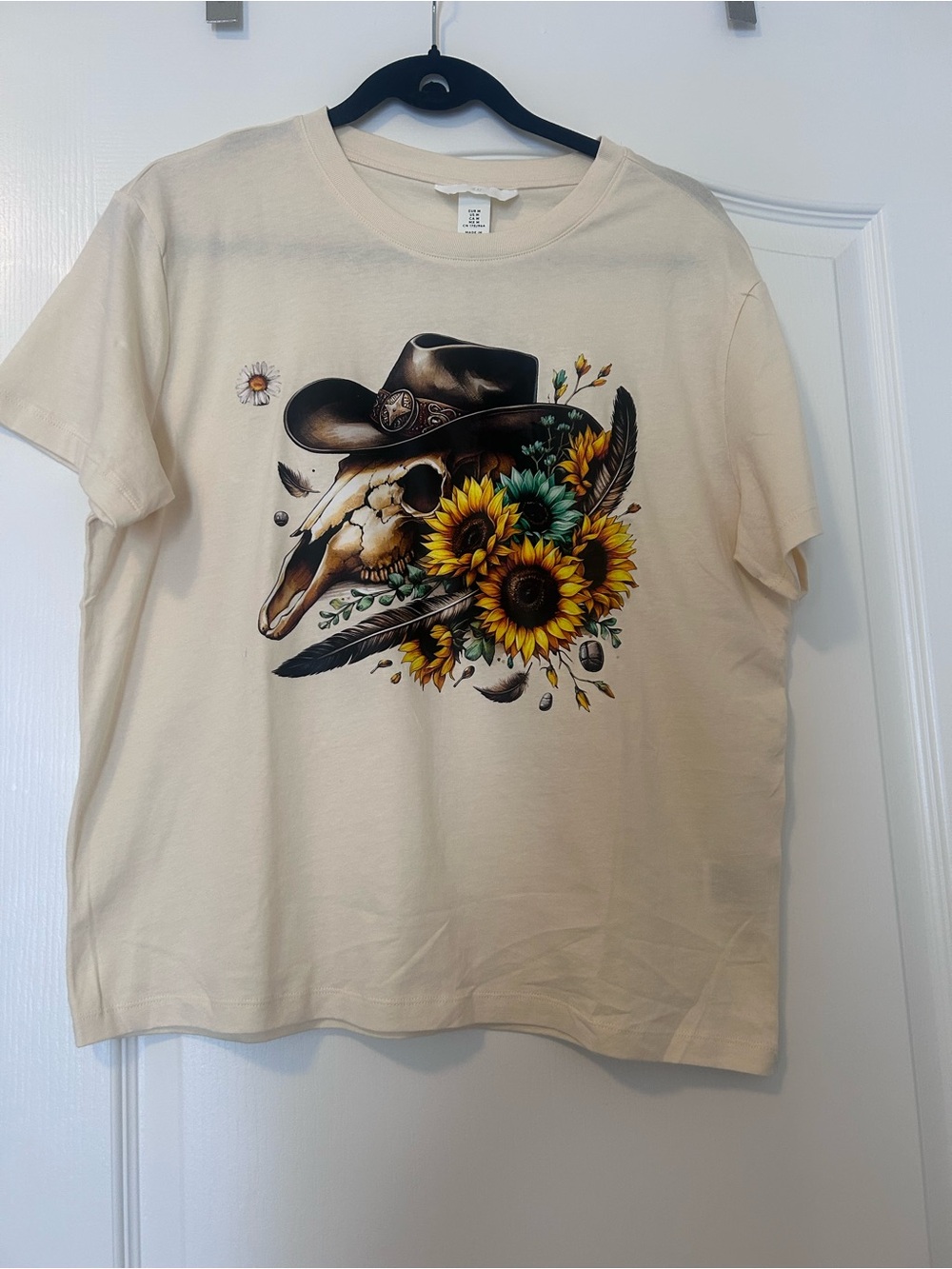 Cream Short-Sleeve Graphic Tee with Sunflower & Skull Motif